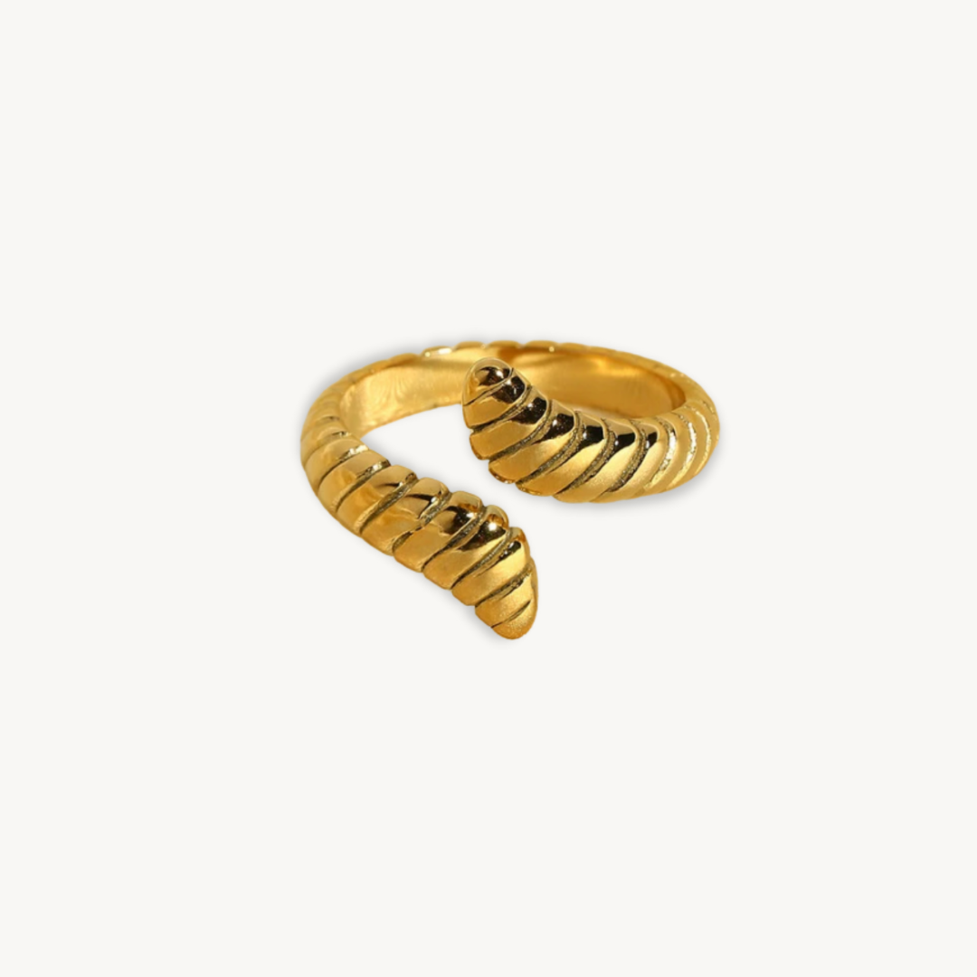 INSIDIOUS SERPENT TEXTURE RING - levion.jewelry